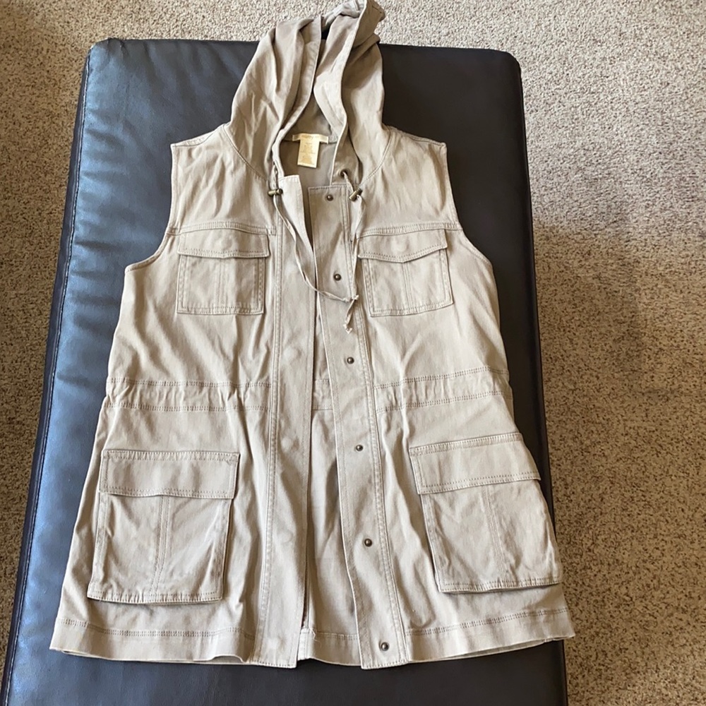 Taupe hooded vest